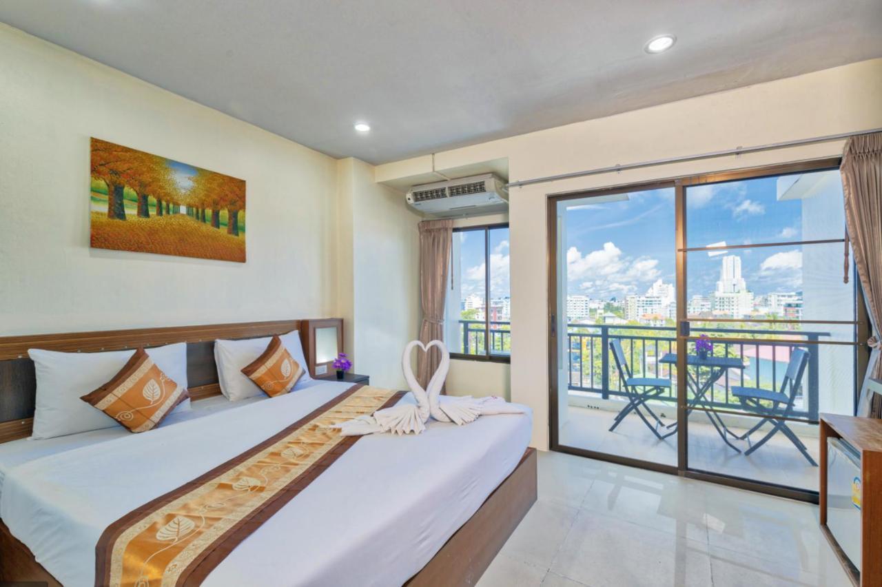 Lucky Buako Hotel Patong Exterior photo