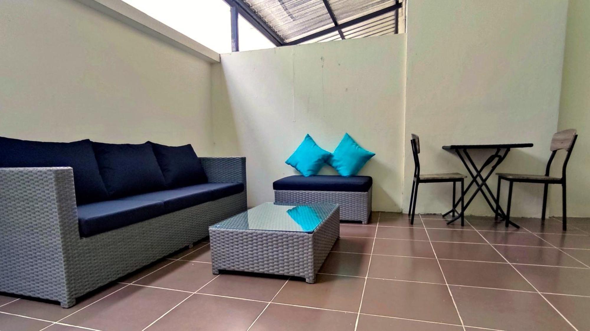 Lucky Buako Hotel Patong Exterior photo
