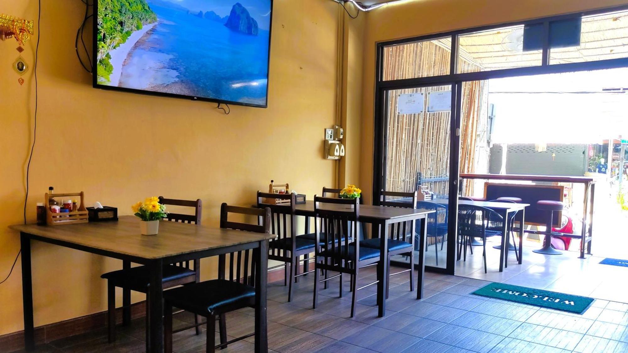 Lucky Buako Hotel Patong Exterior photo